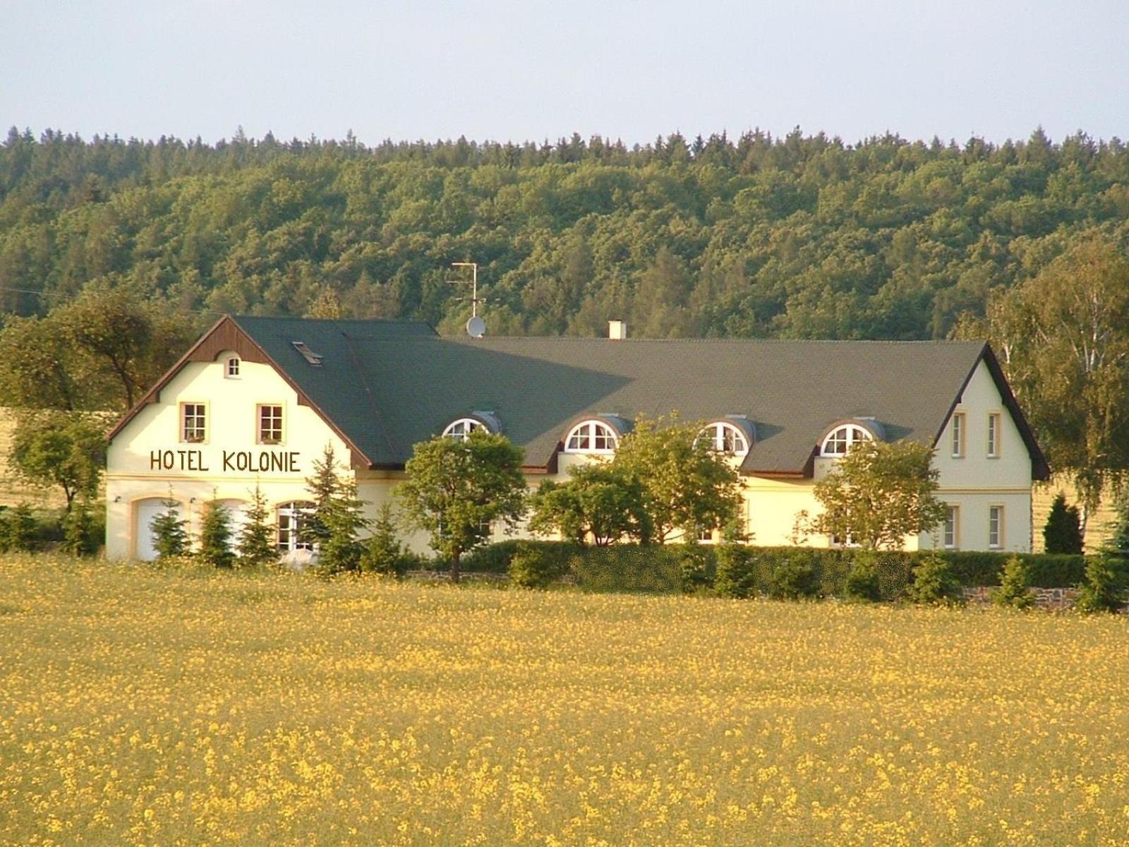 Hotel Kolonie Křivoklát Exterior foto